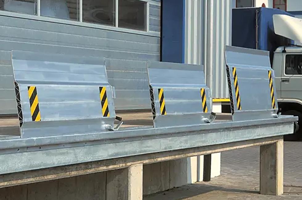 Ponts de chargement basculants à déplacement